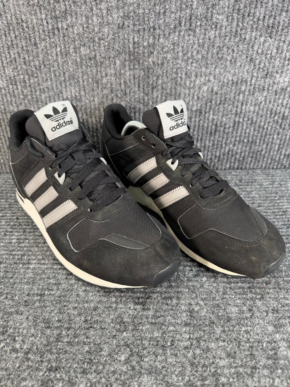 Adidas Originals Black Gray Three Stripe Sneakers M18252 Men’s Size 10
